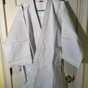 GI top for Martial Arts size 6